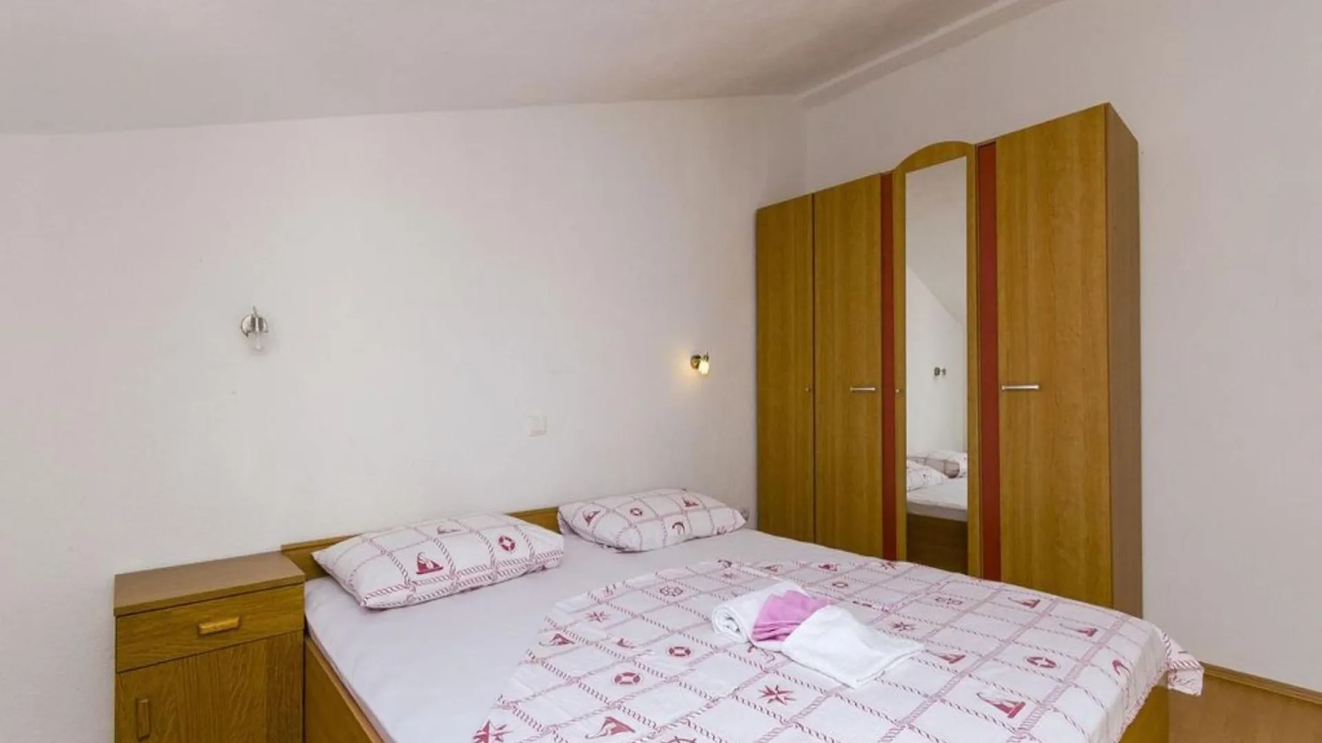 Apartments Tamaris Slatine Croatia