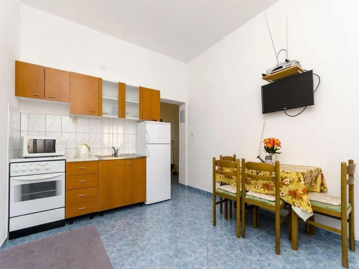 Apartments Tamaris 斯拉汀