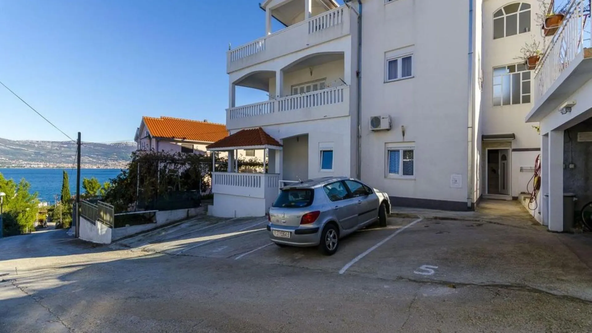 Apartments Tamaris 斯拉汀
